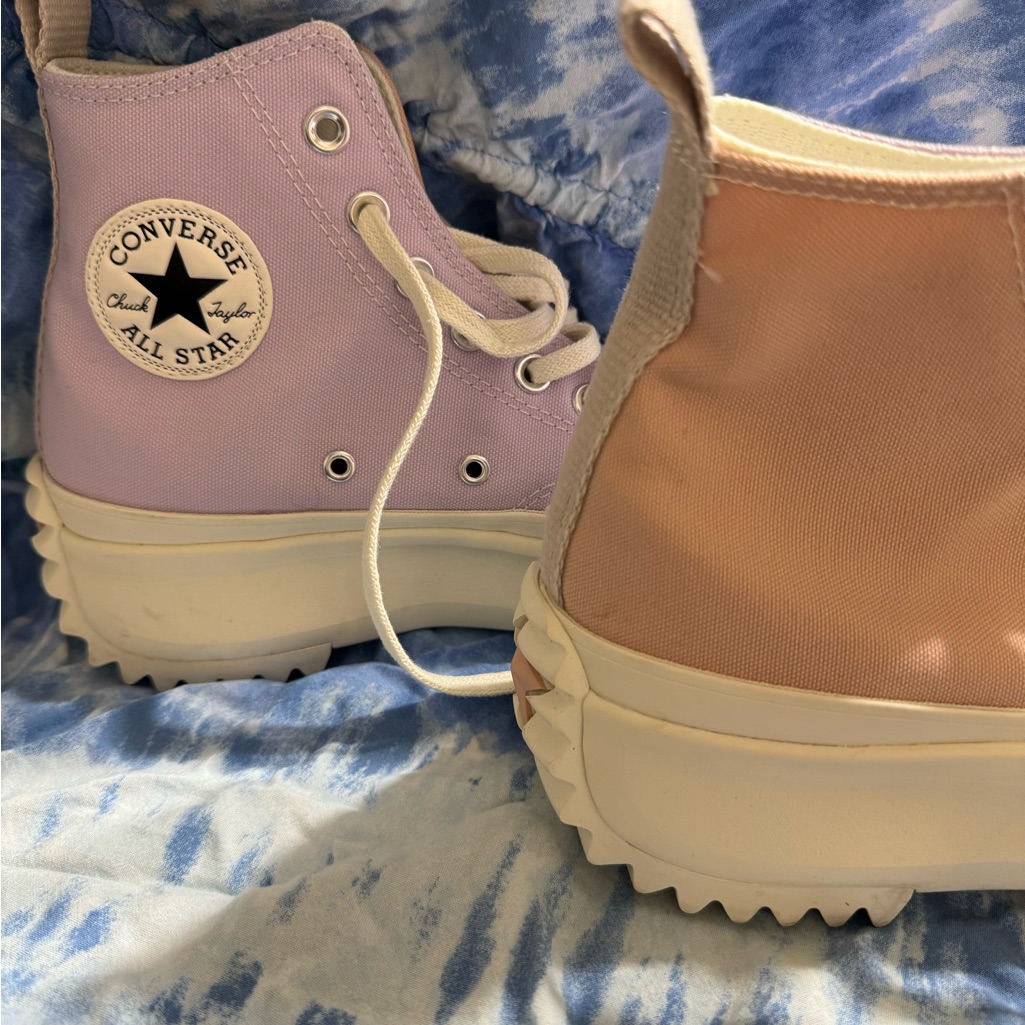 Converse Run Star Hike